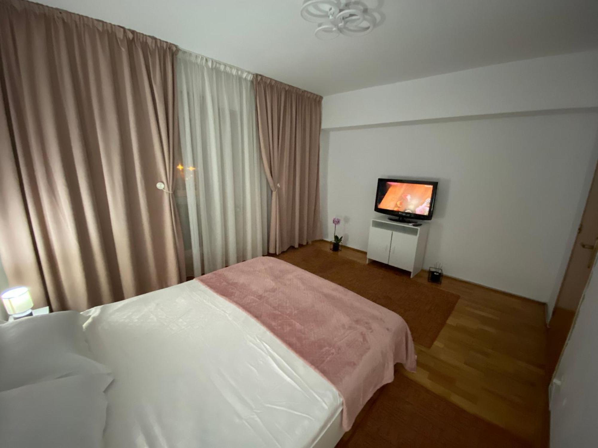 Central Relaxation Apartment Бухарест Екстер'єр фото