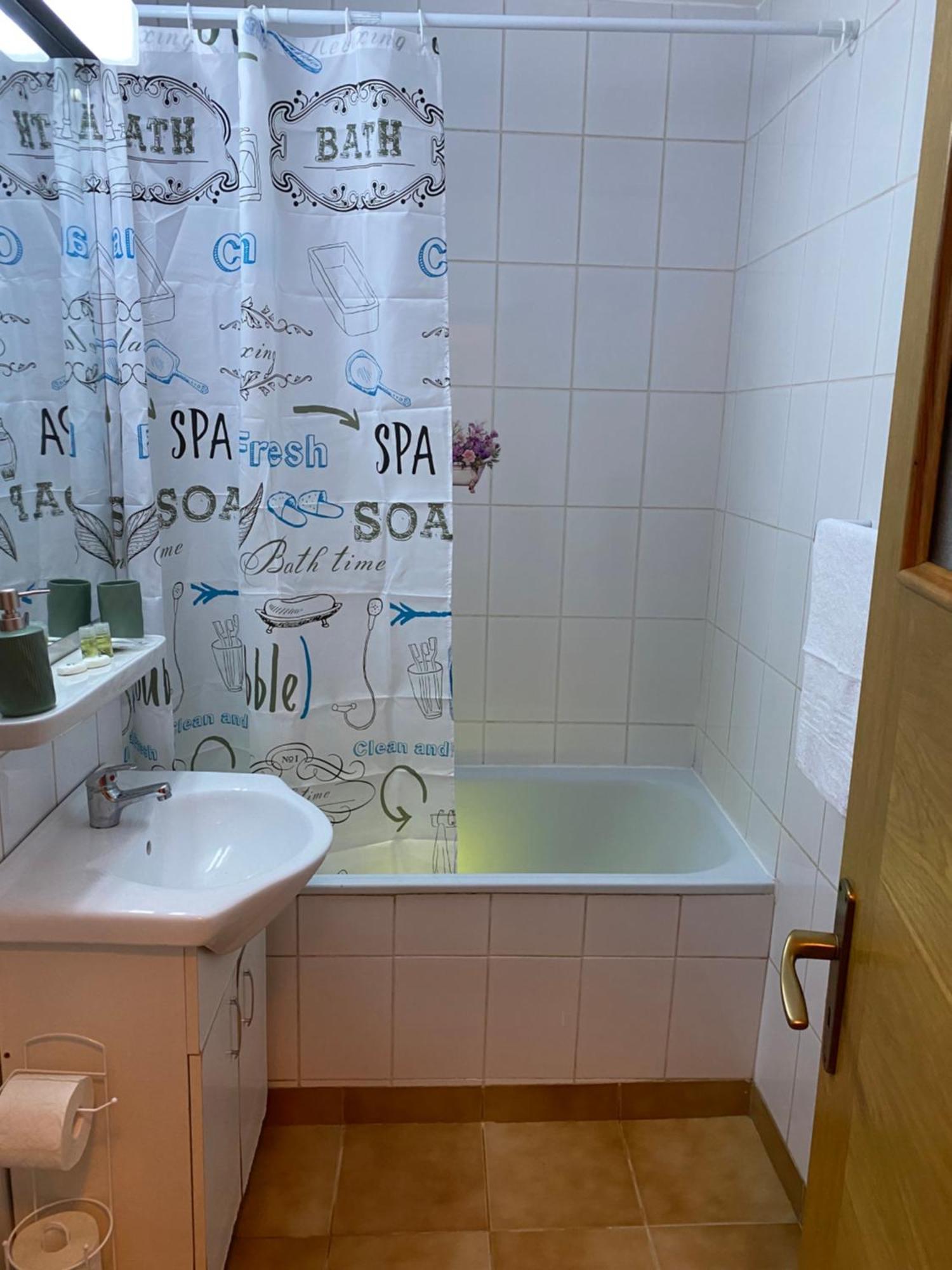 Central Relaxation Apartment Бухарест Екстер'єр фото