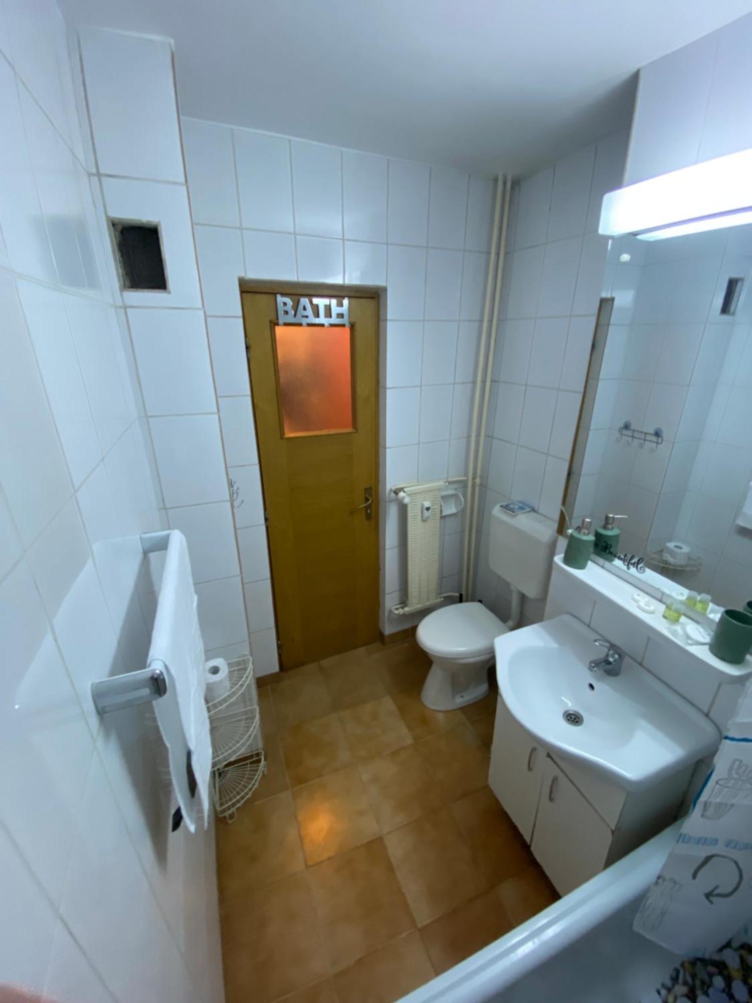 Central Relaxation Apartment Бухарест Екстер'єр фото